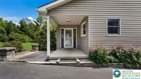 652 N Mine Rd, Quakertown, PA 18951