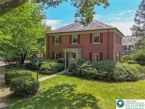 2143 Sycamore St, Bethlehem, PA 18017