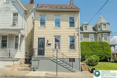 1447 Ferry St, Easton, PA 18042