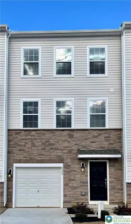 8345 Alexander Ct, Breinigsville, PA 18031