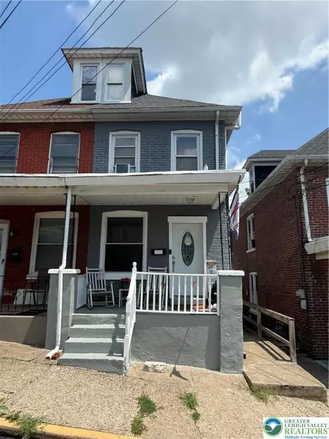921 Ridge St, Easton, PA 18042