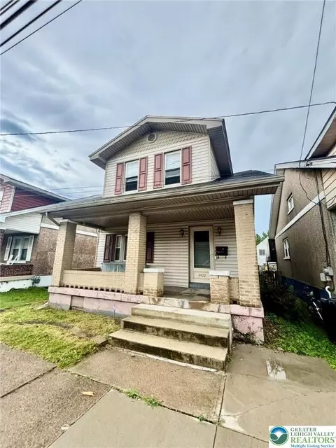 2422 Victor St, Easton, PA 18042