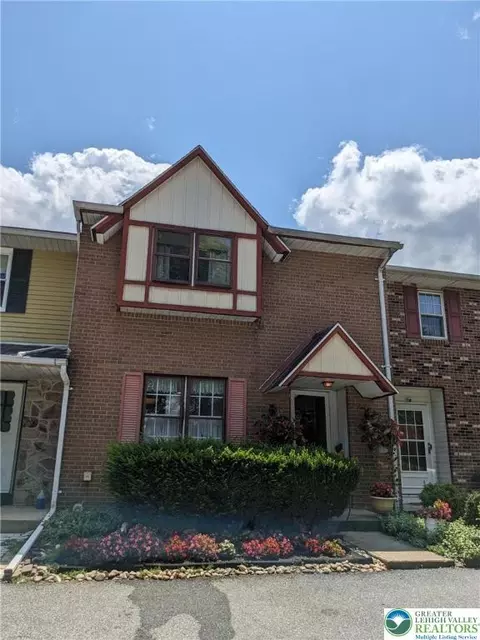 7614 Buttercup Rd, Macungie, PA 18062