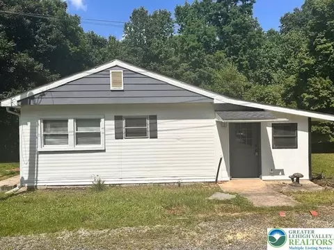 4831 Shimerville Rd, Emmaus, PA 18049