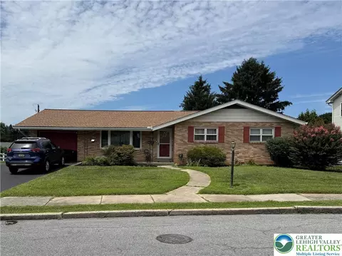 1014 N 10th St, Fullerton, PA 18052