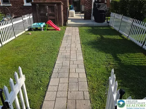 Exterior - 116 High St, Hellertown, PA 18055 photo 3 of 5