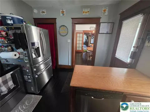 Entry Way - 116 High St, Hellertown, PA 18055 photo 7 of 11