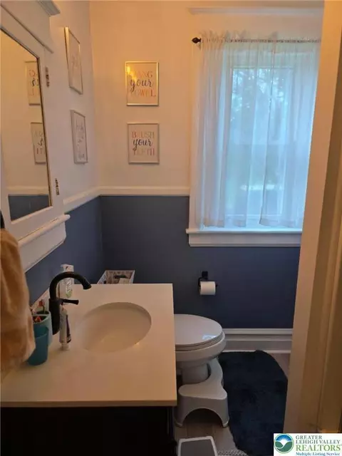 Bath - 116 High St, Hellertown, PA 18055 photo 2 of 2