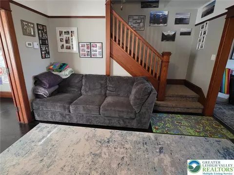 Entry Way - 116 High St, Hellertown, PA 18055 photo 5 of 11