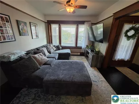Living - 116 High St, Hellertown, PA 18055 photo 1 of 2