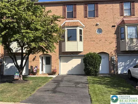 2003 Orchard Dr, Fullerton, PA 18052