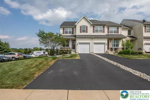 1031 King Way, Breinigsville, PA 18031
