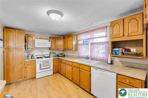 527 Maple St, Bethlehem, PA 18018 photo 12
