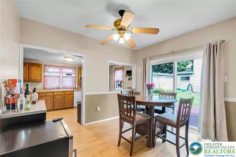 527 Maple St, Bethlehem, PA 18018 photo 9
