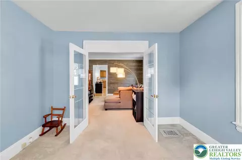 527 Maple St, Bethlehem, PA 18018 photo 5