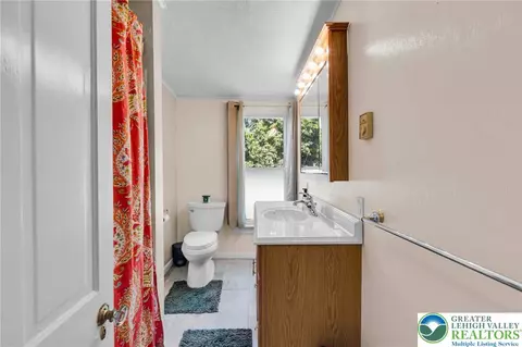 527 Maple St, Bethlehem, PA 18018 photo 20