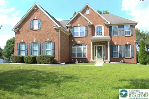 3251 W Fairview St, Allentown, PA 18103