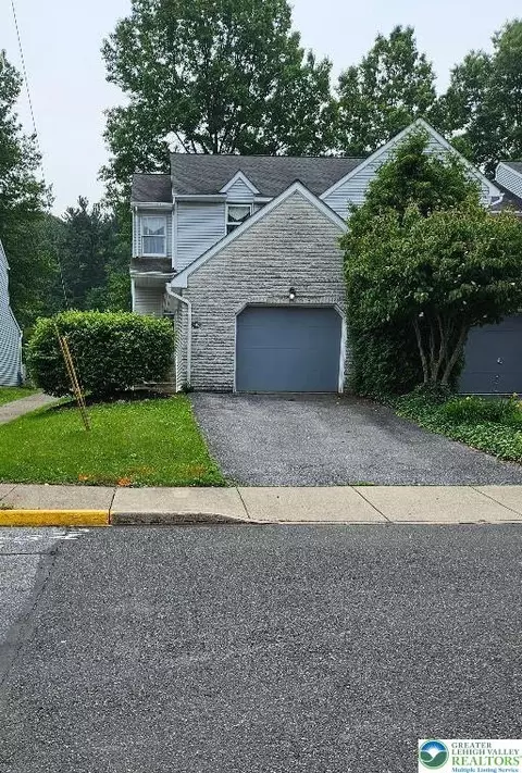 402 Fairview St, Emmaus, PA 18049