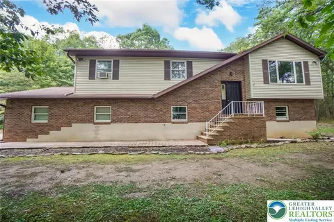 770 Mill Run Dr, Lehighton, PA 18235