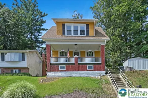 189 Water St, New Philadelphia, PA 17959
