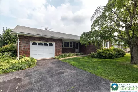 319 Spruce St, Hellertown, PA 18055