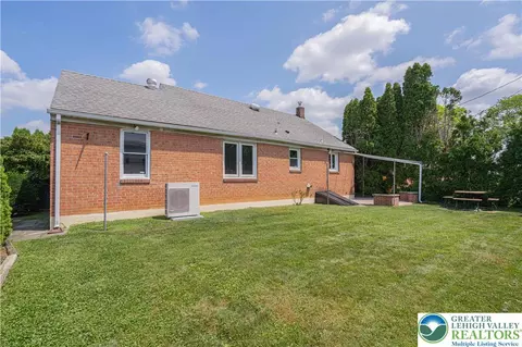 620 E Laurel St, Bethlehem, PA 18018 photo 3