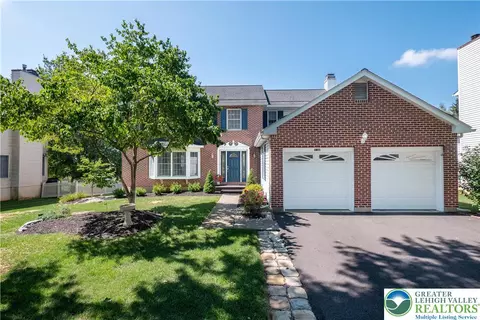 1713 Dell St, Allentown, PA 18103