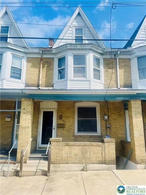 297 High St, Tamaqua, PA 18252