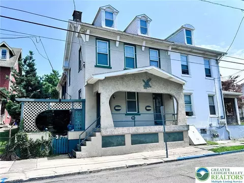 33 Front St, Catasauqua, PA 18032