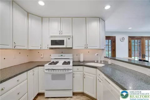 Kitchen - 0 Address Withheld, Wayne, PA 18436 photo 11 of 11