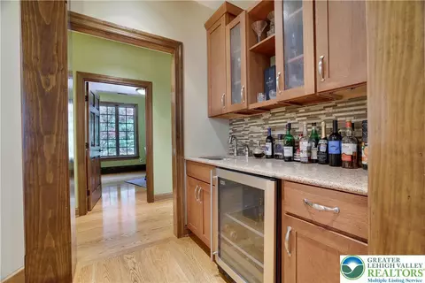 Entry Way - 0 Address Withheld, Wayne, PA 18436 photo 1 of 8