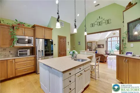 Kitchen - 0 Address Withheld, Wayne, PA 18436 photo 4 of 11