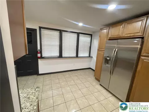 735 E 5th St, Bethlehem, PA 18015 photo 6