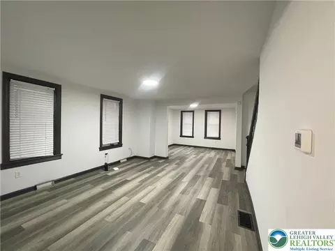 735 E 5th St, Bethlehem, PA 18015 photo 2