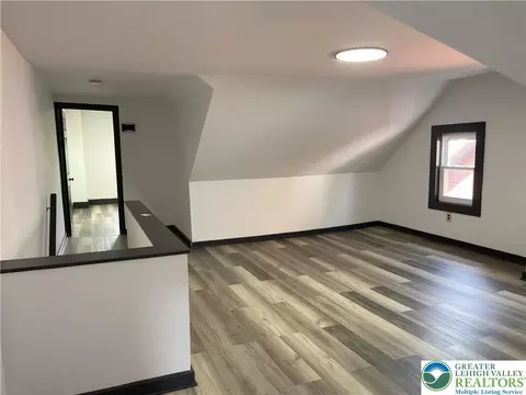 735 E 5th St, Bethlehem, PA 18015 photo 17