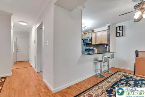 Entry Way - 213 Falls Cir, Saw Creek, PA 18324 photo 3 of 11