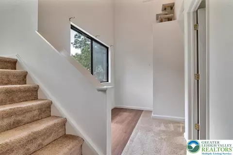 Entry Way - 213 Falls Cir, Saw Creek, PA 18324 photo 7 of 11