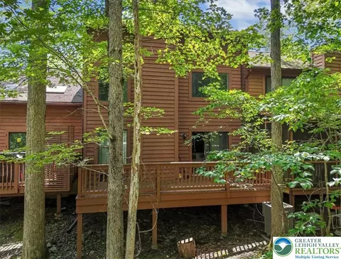 Other - 213 Falls Cir, Saw Creek, PA 18324 photo 15 of 18