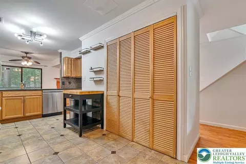 Other - 213 Falls Cir, Saw Creek, PA 18324 photo 8 of 18