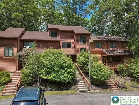 Other - 213 Falls Cir, Saw Creek, PA 18324 photo 17 of 18