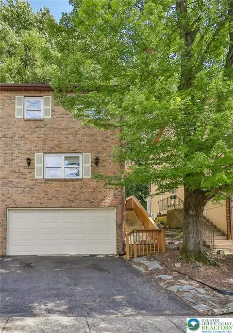 2948 Klein St, Allentown, PA 18103