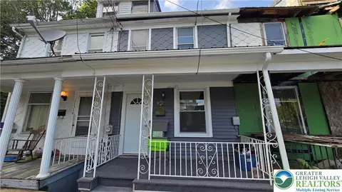 1149 W Wood St, Edgewood, PA 17866