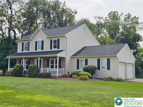750 Howe St, Forks Twp, PA 18040