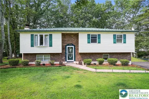117 Robin Ln, Tannersville, PA 18372