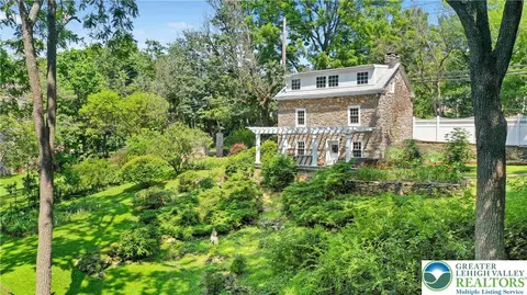 3316 Pa-212, Riegelsville, PA 18077