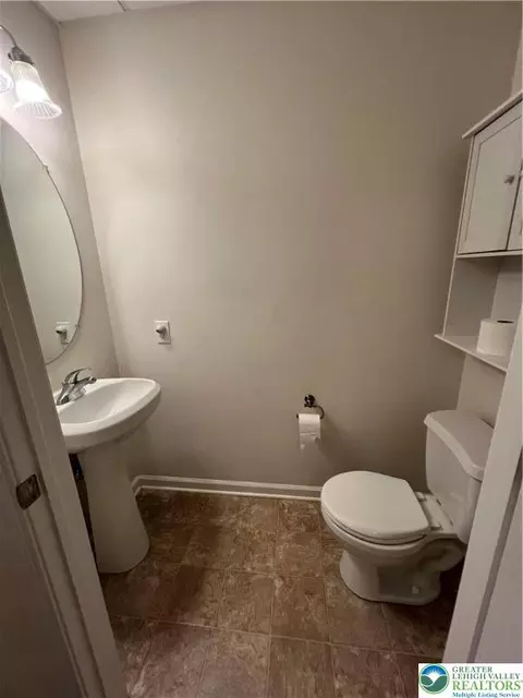 252 N Walnut St #103, Bath, PA 18014 photo 16