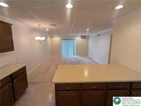 252 N Walnut St #103, Bath, PA 18014 photo 5