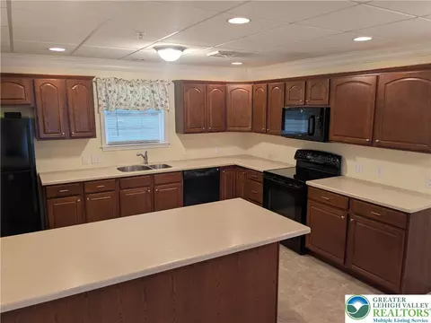 252 N Walnut St #103, Bath, PA 18014 photo 8