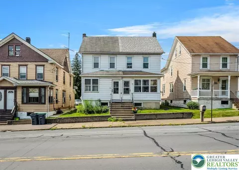 44 Berwick St, Weatherly, PA 18255