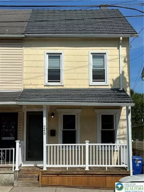 245 Adrain St, Emmaus, PA 18049